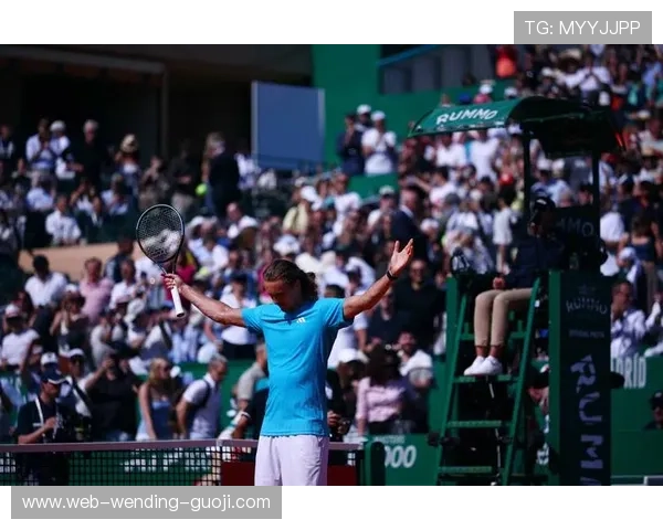 网球世界最新赛事战况聚焦顶尖选手激烈对决瞬间